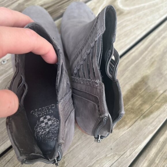 Vince Camuto Gray Leather Pimmy Ankle Boots Size 8 - Picture 8 of 11